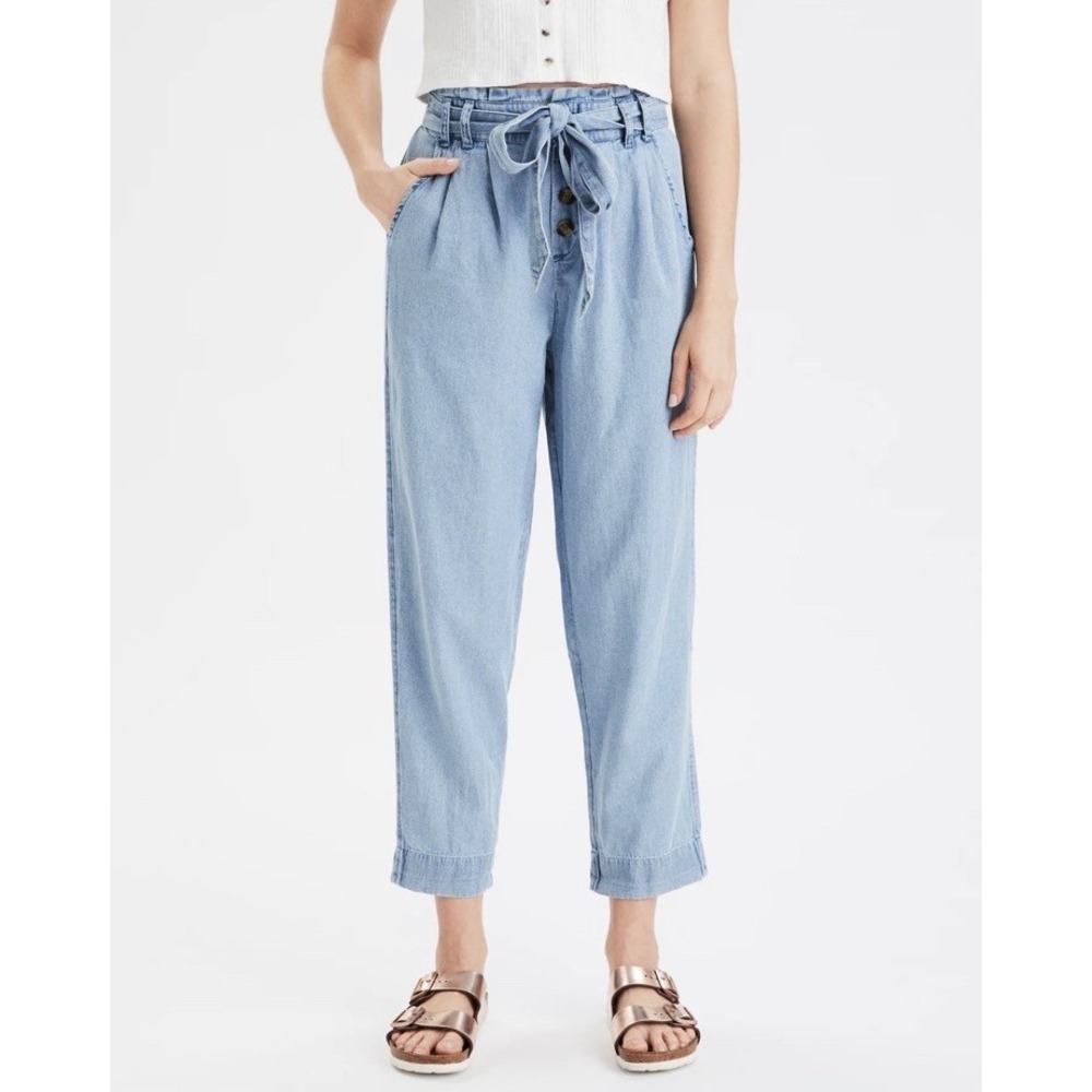 American Eagle Denim Paperbag Pants High Waisted Tapered Sz Medium Chambray Blue